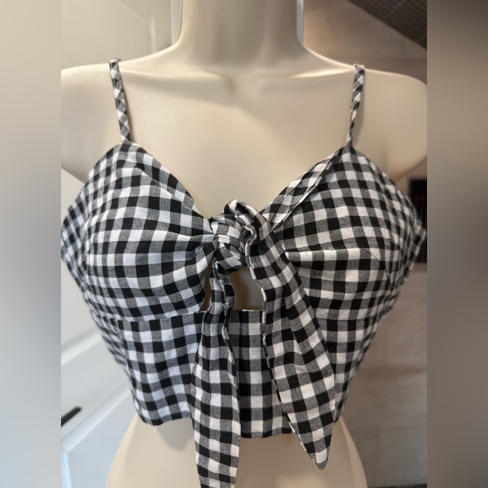 ROMWE Black and White Gingham Camisole